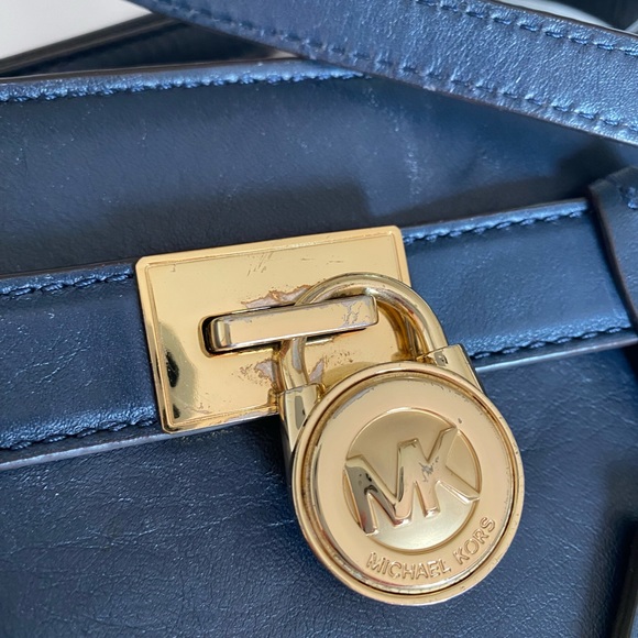 Michael Kors Hamilton Traveler Mini bag Navy - Picture 2 of 4